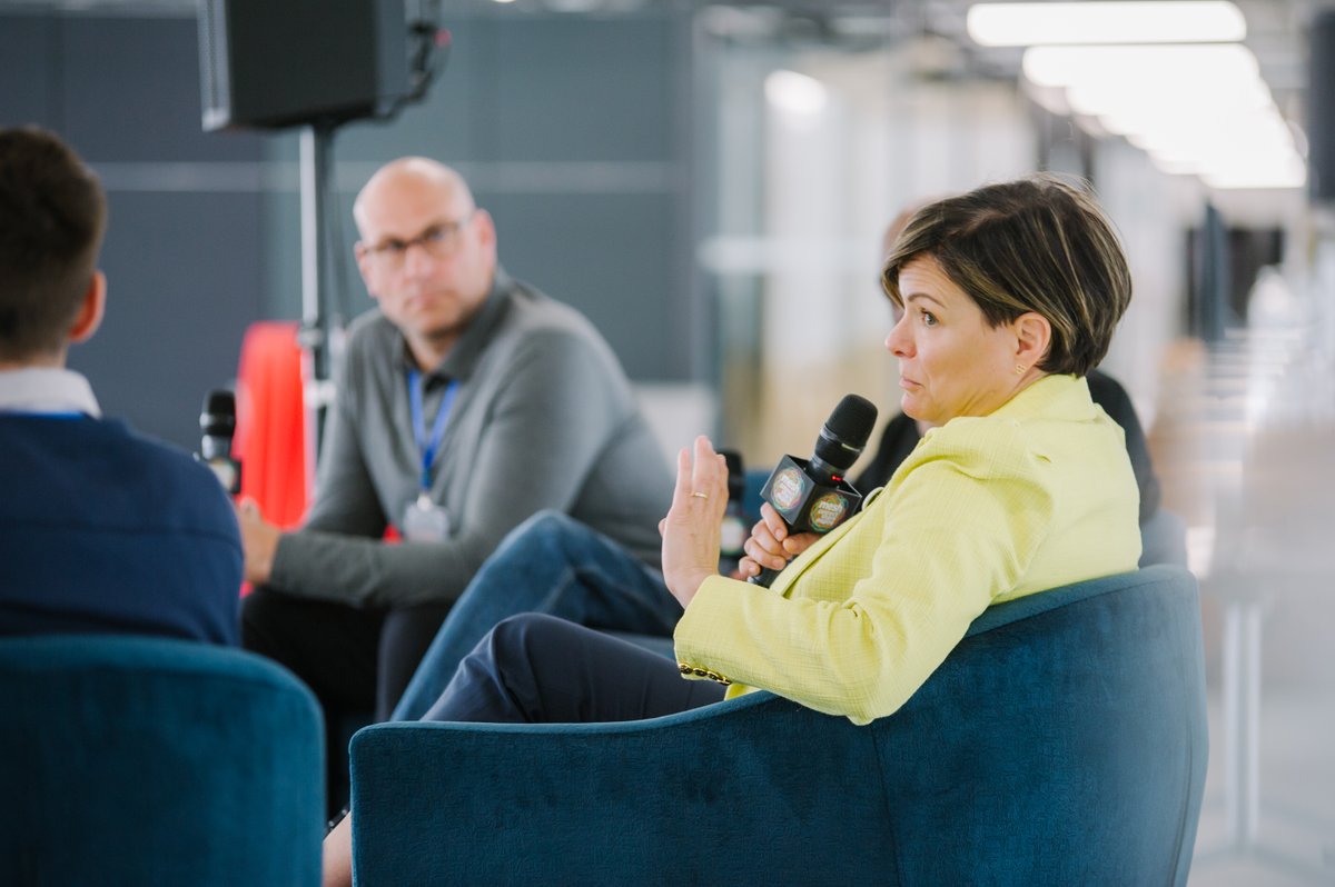 True allyship moves past "checkbook philanthropy" and actually engages with community, says <a href="/apids/">Alison Pidskalny</a>. 

To be good allies, corporations should not just be investing money, but also advocating on behalf of causes. 

#meshcon #innovation #DigitalTransformation