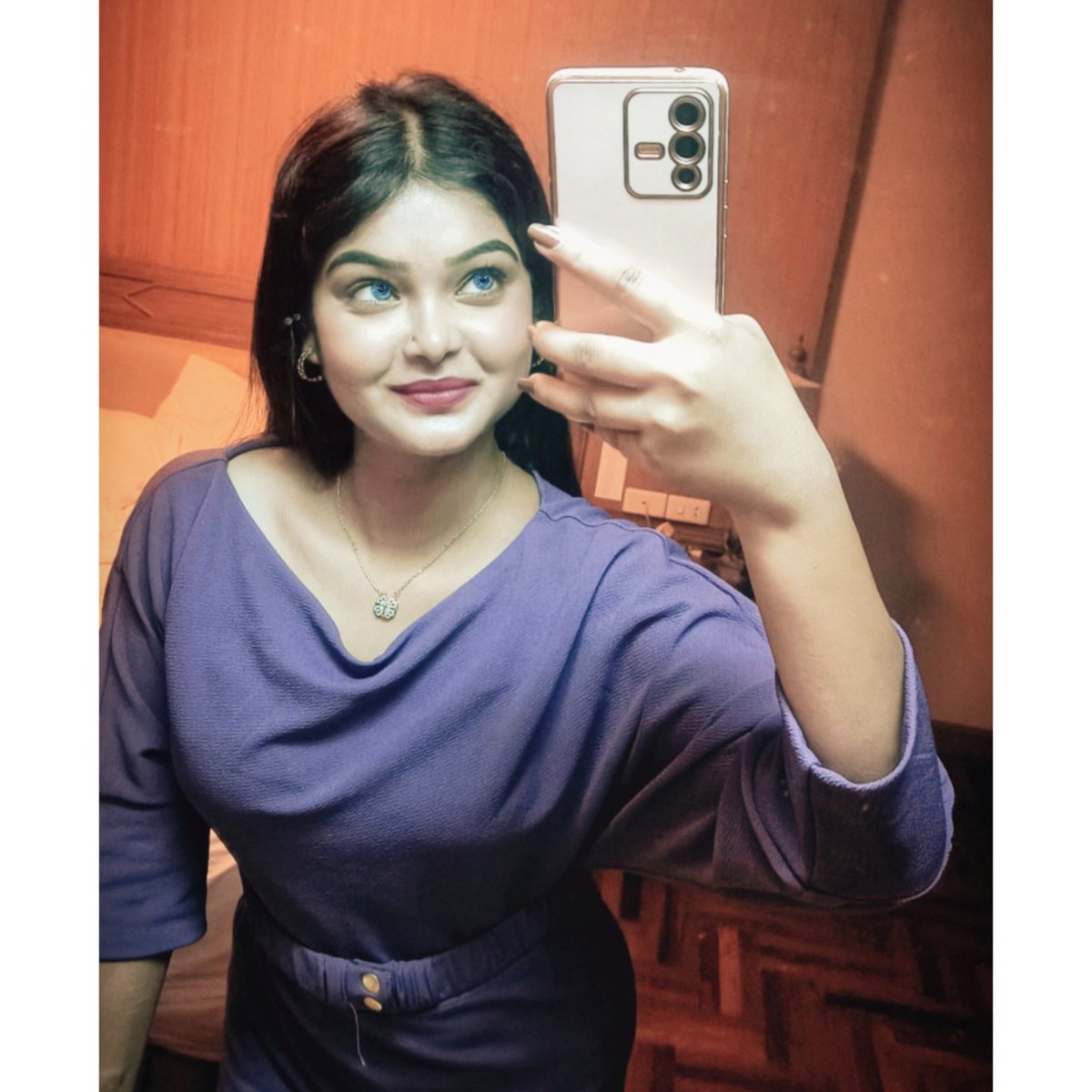 iamlavreen's tweet photo. #NewProfilePic https://t.co/0ewhzLyCfx