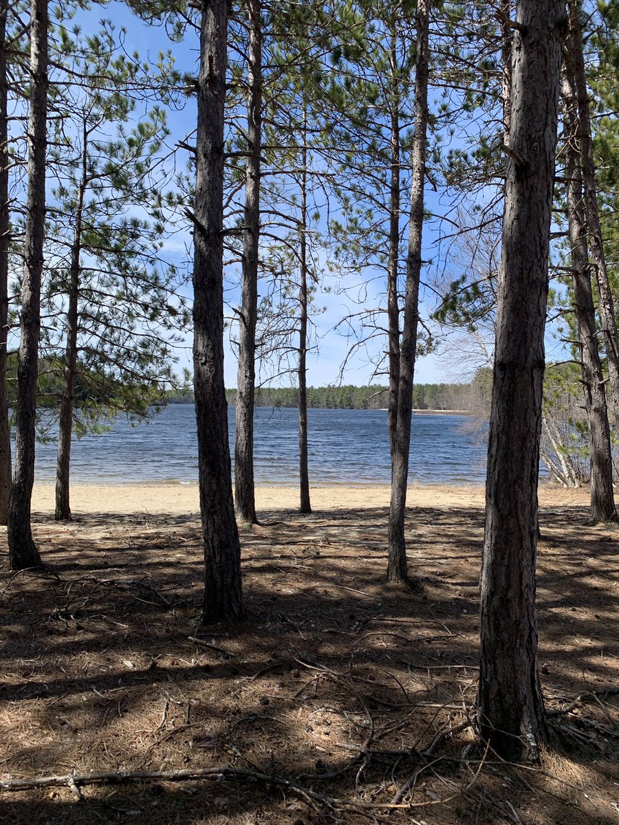DariAlpi's tweet photo. Ice on Range Pond in the last three days https://t.co/52aiOhHkDK