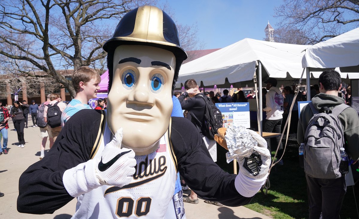 Purdue Agriculture (@purdueag) on Twitter photo A long line of hungry students snaked around <a href="/LifeAtPurdue/">Purdue University</a> Memorial Mall today for the <a href="/PurdueAgWeek/">Ag Week at Purdue</a> Burger Bash and Ag Expo. 🍔 Students learned about opportunities in agriculture while enjoying free food, merch and photos with <a href="/PurduePete/">Purdue Pete</a>. #PurdueAgWeek A long line of hungry students snaked around <a href="/LifeAtPurdue/">Purdue University</a> Memorial Mall today for the <a href="/PurdueAgWeek/">Ag Week at Purdue</a> Burger Bash and Ag Expo. 🍔 Students learned about opportunities in agriculture while enjoying free food, merch and photos with <a href="/PurduePete/">Purdue Pete</a>. #PurdueAgWeek