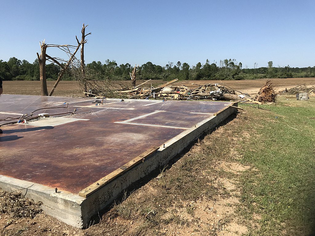 TwistedJWx's tweet photo. The outbreak caused $3 billion in damage. This outbreak also spawned a high-end EF3 in my hometown of Seneca, SC, killing 1 which we will dive into more tomorrow for the anniversary. #scwx #tornado (2/2) https://t.co/JRoG11hkGH