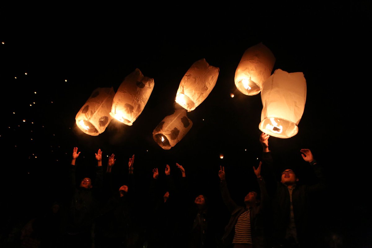 As we release these lanterns, we also release our hopes, dreams, and wishes into the universe 🌍️⁠
⁠
Don't miss out on our next event, tap the link in our bio to find out more... ⭐

thelightsfest.com