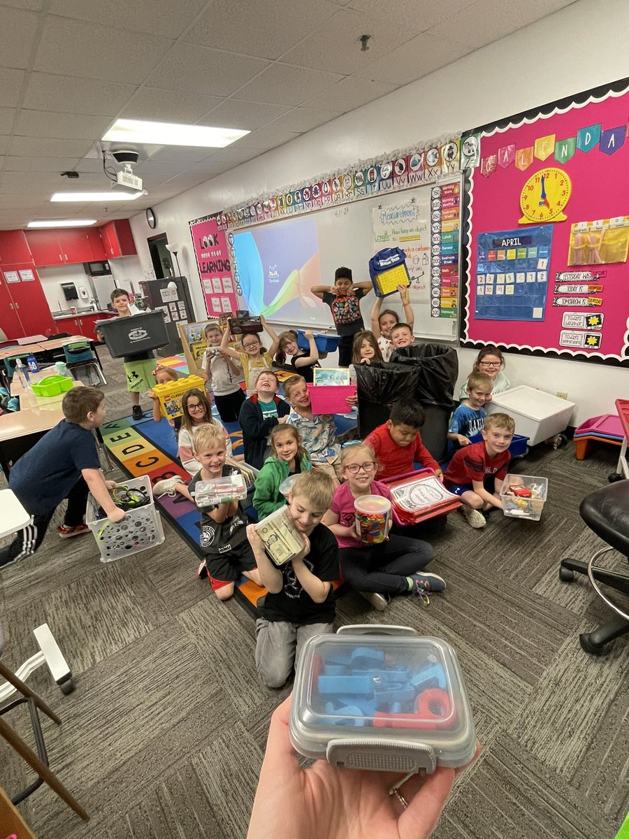 Mrs. Mills tweet media