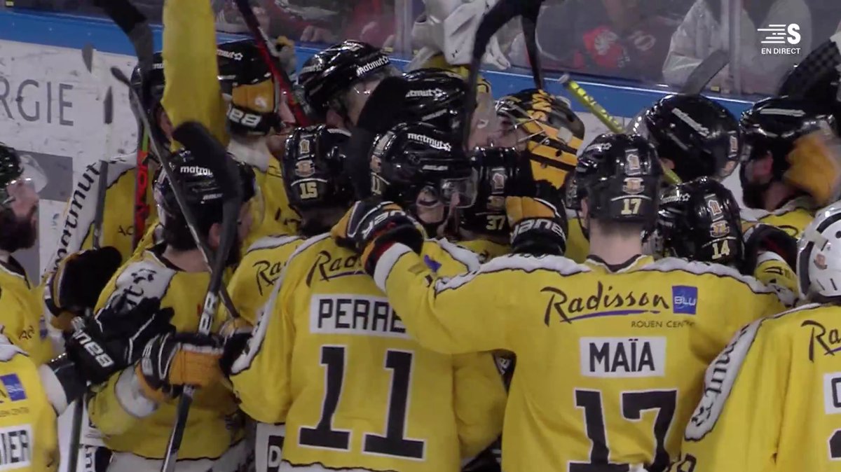 LigueMagnus's tweet photo. C'EST TERMINÉ ! Les @DragonsdeRouen remportent ce match 5 (2-1) et pourraient devenir champions de France vendredi à l'Ile Lacroix ! #SLMHockey #GREROU https://t.co/zNhxY5ZHYG