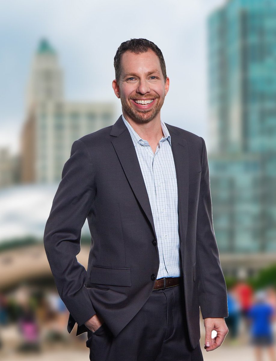 CampOneStep's tweet photo. @chicagojason is the host of Chicago's only televised poker show, Windy City Poker Championship on NBC Sports Chicago. Jason is the founder of Chicago Poker Club, a local business owner, and a proud #CampOneStep Poker Planning Committee member. Try your hand at knocking him out! https://t.co/0PKM6VmGIT