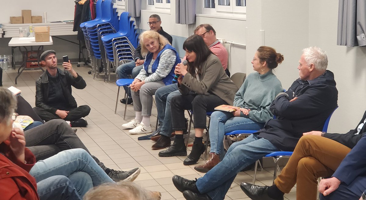 ArnaudMouillard's tweet photo. Nous étions près de 90 personnes ce soir à Yvetot pour la réunion publique "Contre le coup de force contre nos retraites" 

Merci aux orateurs pour la qualité
des échanges.

@alma_dufour
@gerardfiloche
@PierreMartot
@regardaRouen 
...

#Yvetot #nupes #ReformeDesRetaites https://t.co/A2N5Xyva36
