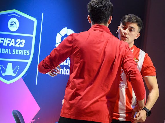 6/6 en mi debut esta año en la eLaliga ✅

🆚 <a href="/Cadiz_CFESports/">Cádiz CF eSports</a> 1-0 (Gol en el 90 🥶)

🆚 <a href="/BCFeSports/">Burgos CF eSports</a> 11-4

La semana que viene vamos a por los Play-off 😏