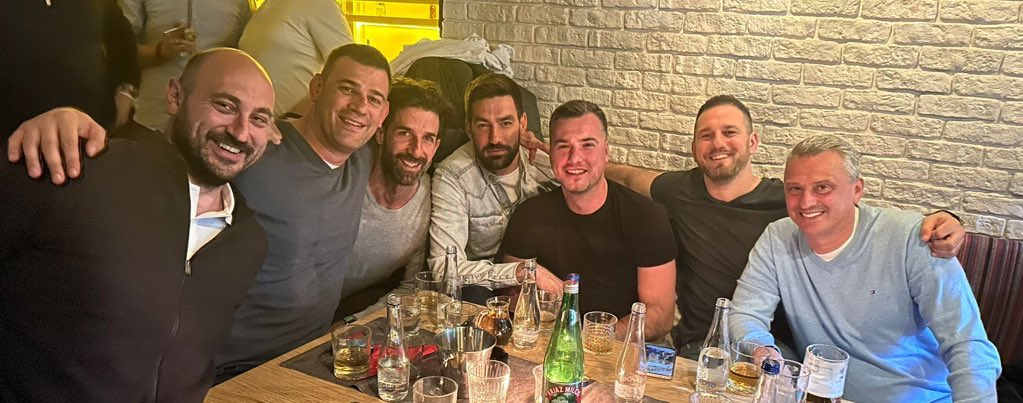 marpav5's tweet photo. Free agents 🤓 https://t.co/MqVvV8i1vI