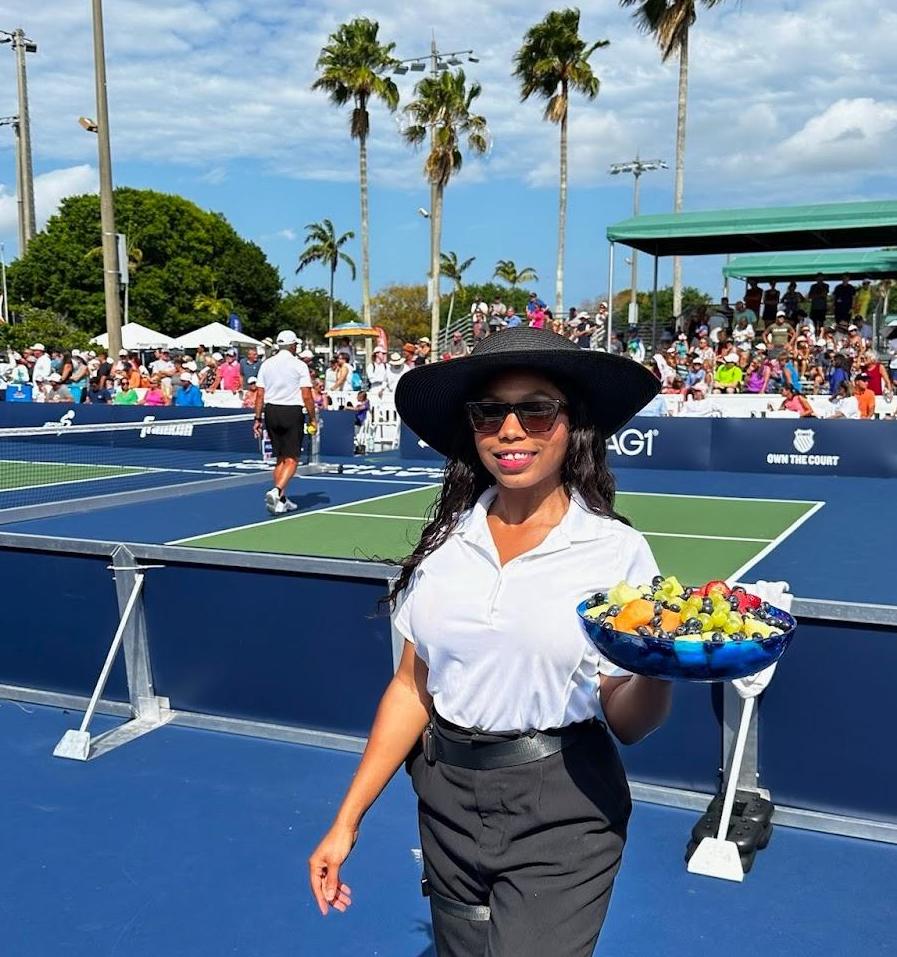atnpromojobs's tweet photo. π΄#TeamATN wears many hats! Chanel, our VIP suite attendant for the day, served up refreshments at the Pickleball Slam event in Plantation, FL π https://t.co/yYgaxe0MN8