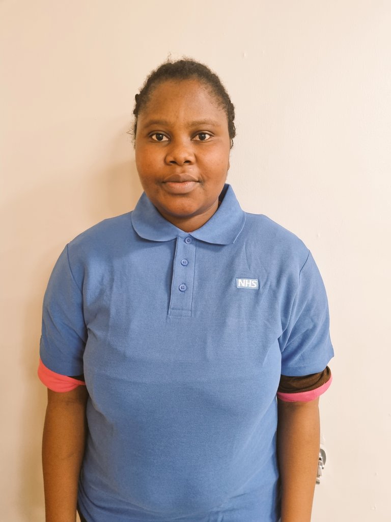 netty_lynette's tweet photo. Veronica doing her last competency & meet Comfort staring her patient support soon to become a #Diningcompanion #yellowNbluearmy is growing fast now @OldhamCO_NHS
@NCA_Volunteers
Lots of new #volunteers already for our #summer60s to join them soon ππβ₯οΈ https://t.co/pNKuj7o5Hu