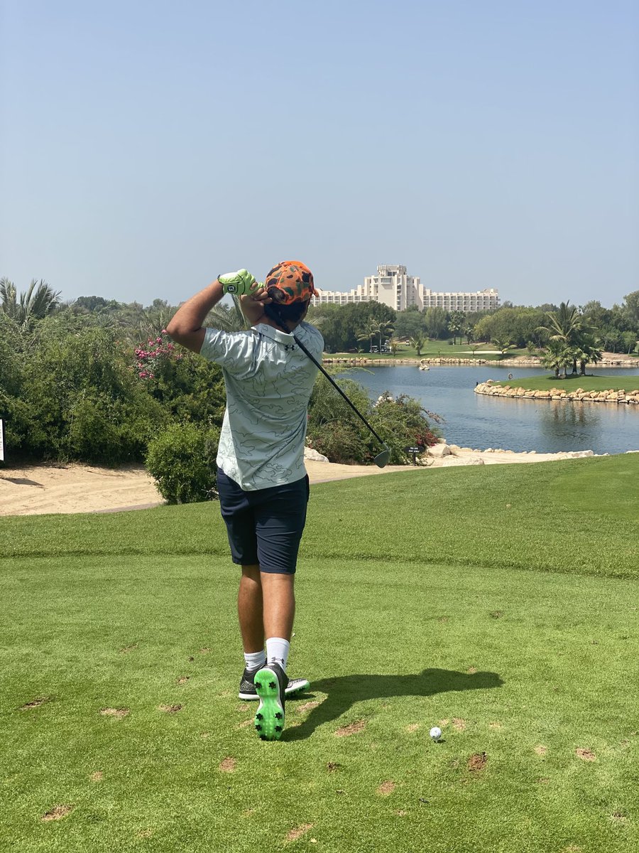 PinkTaxiRunner's tweet image. The possibility of a flawless round, a round without a speck of bad in it, without a missed two footer, without a pushed wood or a pulled iron. #rabbitatrest#johnupdike