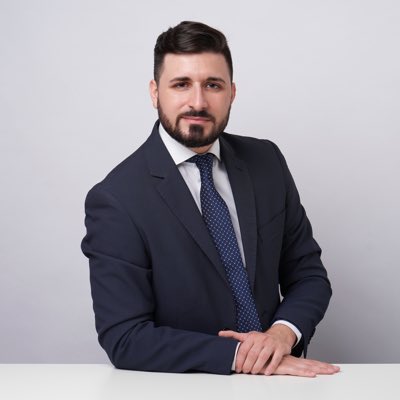 #NuovaFotoProfilo #professional #twitter #reborn 

I'm back on Twitter after a long time!
I trust in <a href="/elonmusk/">Elon Musk</a> 👏🏻