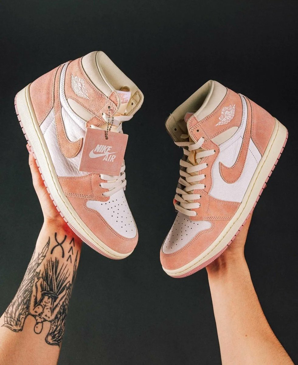 SNKRS Exclusive Access tomorrow 👀

Who needs a pair? 

Follow and keep notified for any updates 🔔