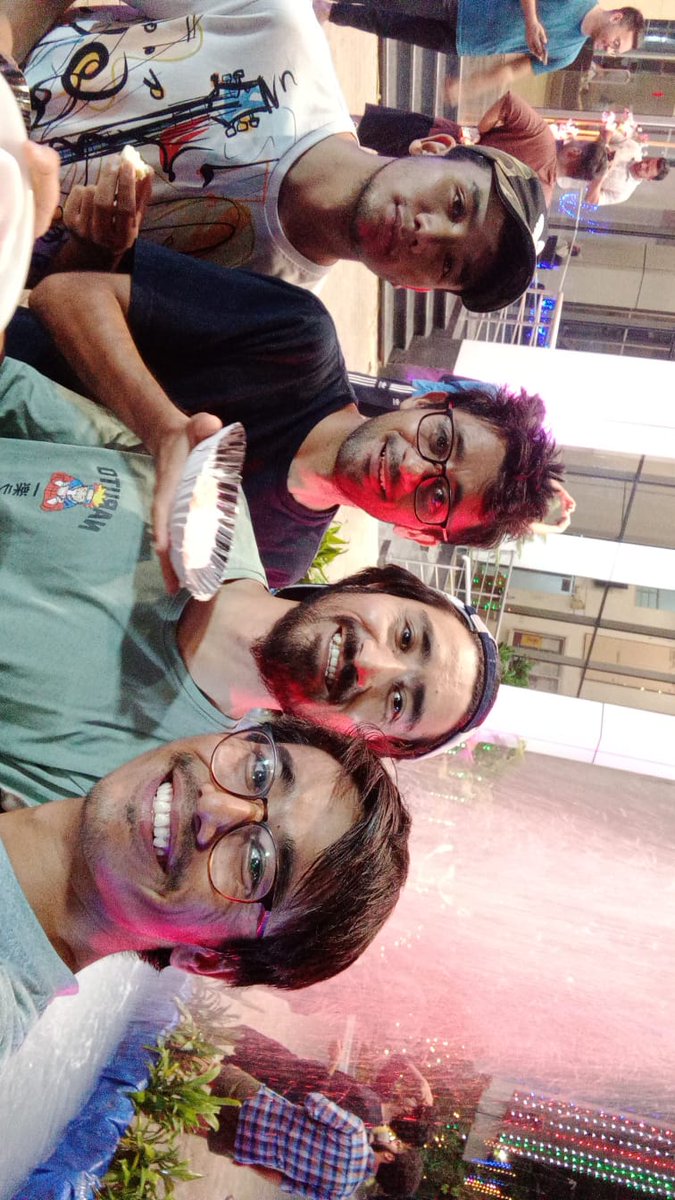 107Mustafa's tweet photo. The gala things at iitb,H18 witnessing this with these lovely people .#iitb @iitbombay https://t.co/RrVdHvty8j