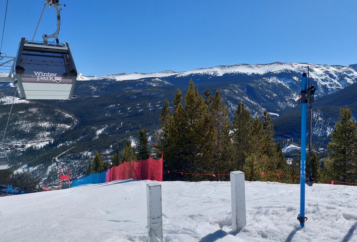 sitskishona's tweet photo. Just another sunny training day @WinterPark 

#livingthedream #bluebirdskies #thisgirlcan #ablenotdisabled #skilikeagirl https://t.co/qhCBwJ4kCI