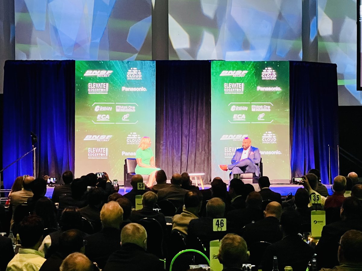 KCSmartPort's tweet photo. “The new Kansas facility will increase our global capacity by 60% and provide much-needed capacity to the American EV battery supply chain." - Ajay Gnanasekaran, @PanasonicNA, shares with @ElliBowen at the KC SmartPort Annual Industry Briefing. #ElectricKC https://t.co/BMyGod6nmc