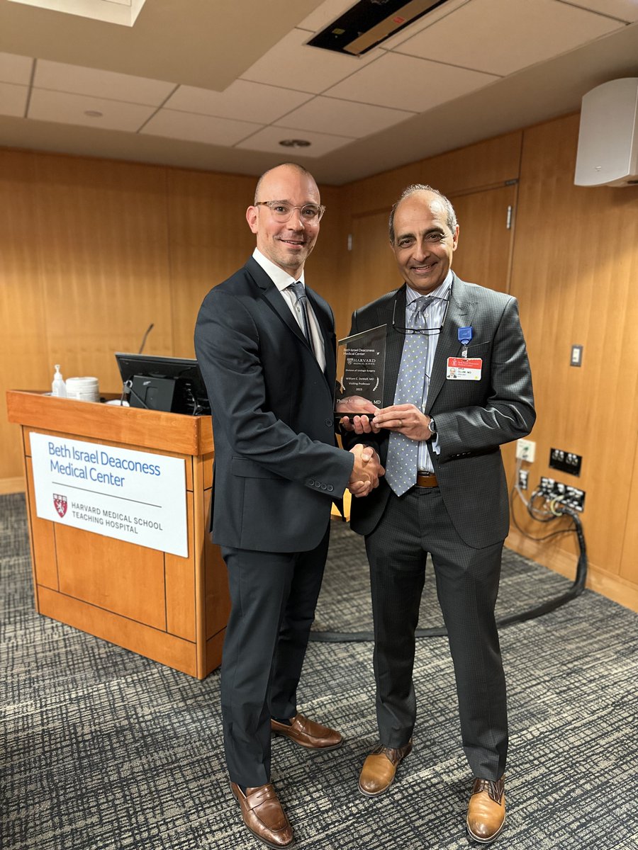 That's a wrap on #visitingprofessor 2023! Honored to host @drphil_urology & learn from his expertise on wellness & urologic cancer. Kudos to our faculty, residents and research teams for their insightful contributions. 🤝⚕️Comradery at its best! ⚕️🤝#UrSoMe #Urology #MedTwitter