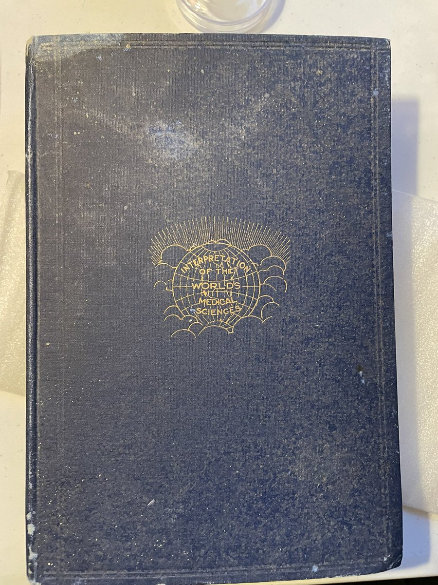VPaleontologist's tweet photo. @Postbop3C I’m not at my house but here’s an old book I found at an antique store.

it dates to the early 1920s and recommends radium therapy

(Interpretation of the World’s Medical Sciences Number Four) https://t.co/d4PijkXCVI