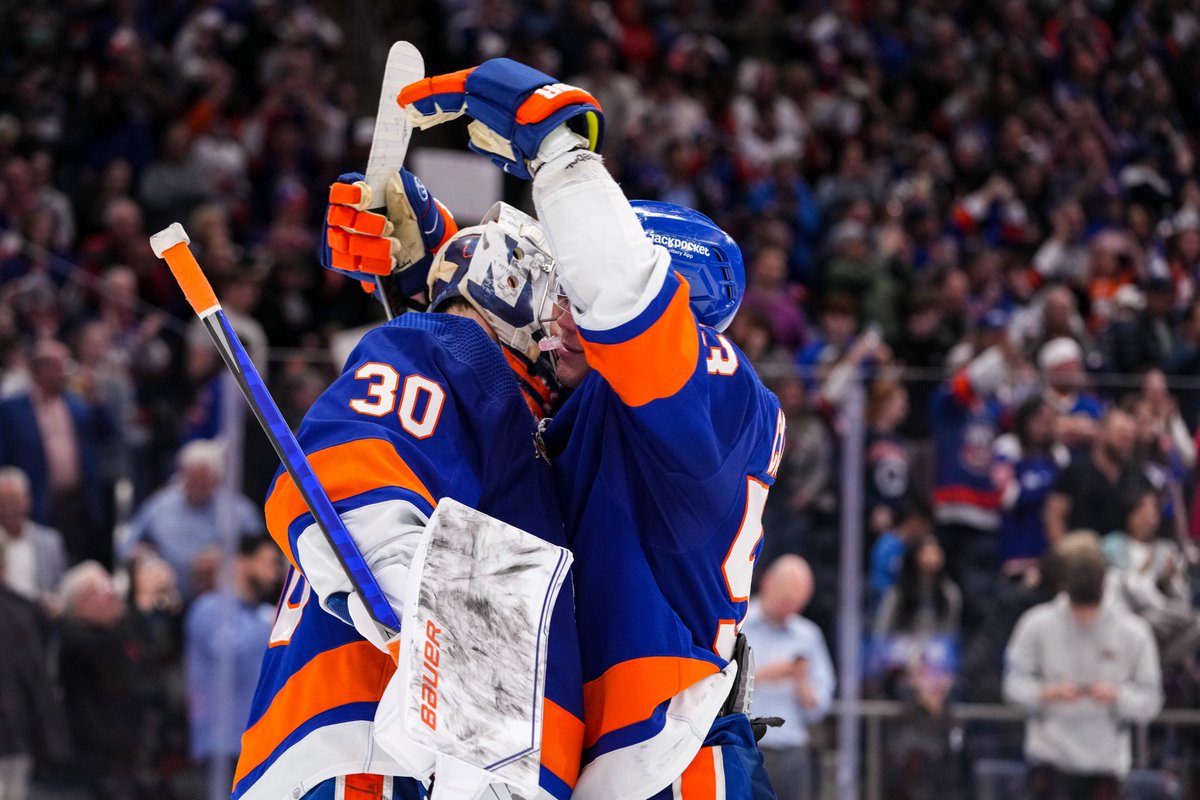 NYIslanders's tweet photo. ALWAYS

hug your goalie. https://t.co/hMFYbe30GK