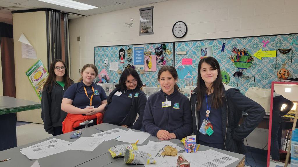 ChessYwla's tweet photo. Two years in a row 1st place in UiL Chess. Can we do it again this year next week? My great six graders! @Ysleta_YWLA @SusanPolgar @chesscom @YISDFineArts @MalindaVillalo1 @veronicateaches https://t.co/szn3tPTqLd