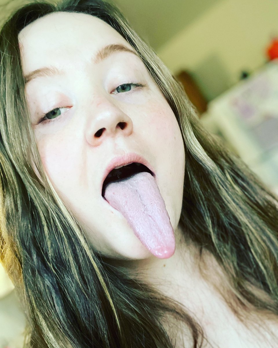 captainalliecat's tweet photo. @Loccdawggg Yuuuup (; throat pics. 😍 https://t.co/HzflAqFYd8 https://t.co/XNucn2Qh1S
