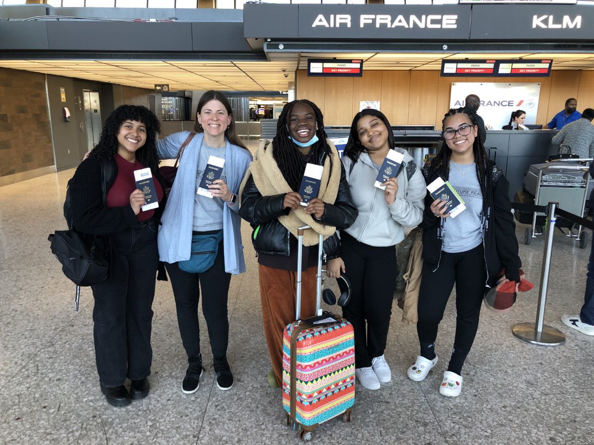 Our <a href="/NAFCareerAcads/">NAF</a> trip to France was featured in <a href="/DCPSChancellor/">Chancellor Ferebee</a>'s newsletter! Thanks to Global Service and Diplomacy Academy teacher Ms. Stephanie Beer for leading our scholars on an amazing journey! #BeFutureReady