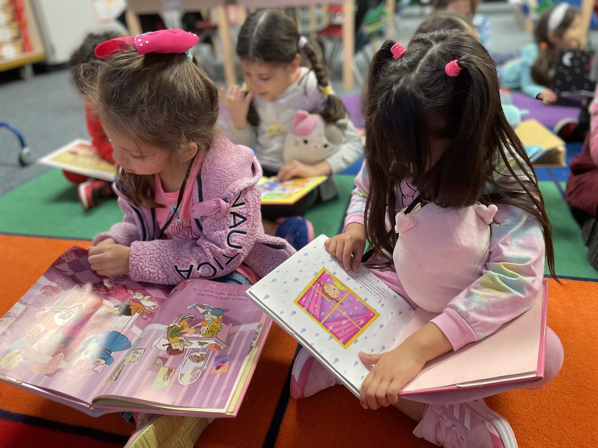 amindformath's tweet photo. Celebrating DEAR day 📚@Magrill_LMC https://t.co/W7DOcnNjPM