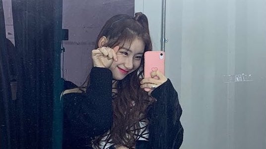 It’s fiesta 🎉 salsa #𝕢uinc𝚎añera𖤐t𝕚mǝ y tocó colarme en el #𝑖zas𖦹b·d𝕒y a ver si alcanzo dulces de la piñata🪅, hope so porque vengo con todo mi #𝚋unnyೀst𝕪le🐇 and that means que estoy lista para aventar pataditas a quien se atraviese. 🤸🏻‍♀️

𝔟ab𝕪 𝟻 …ᘛ⁐̤ᕐᐷ 𝚗a𝑛ami!