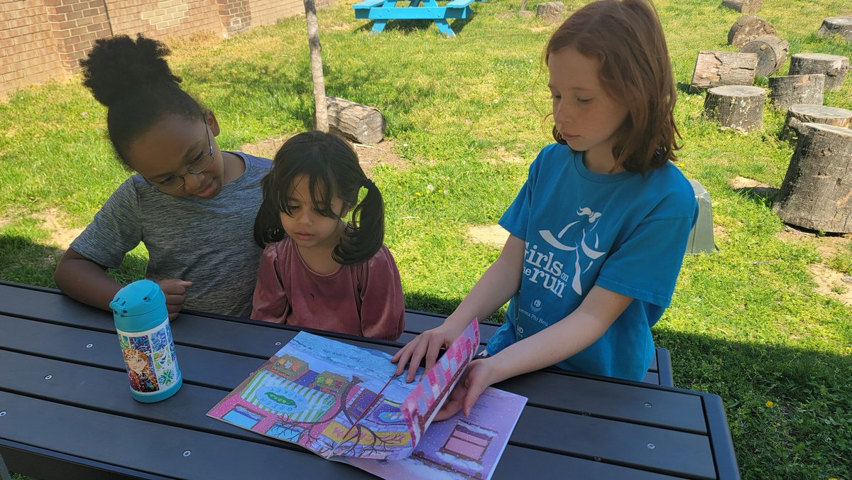 Miss Resch tweet media