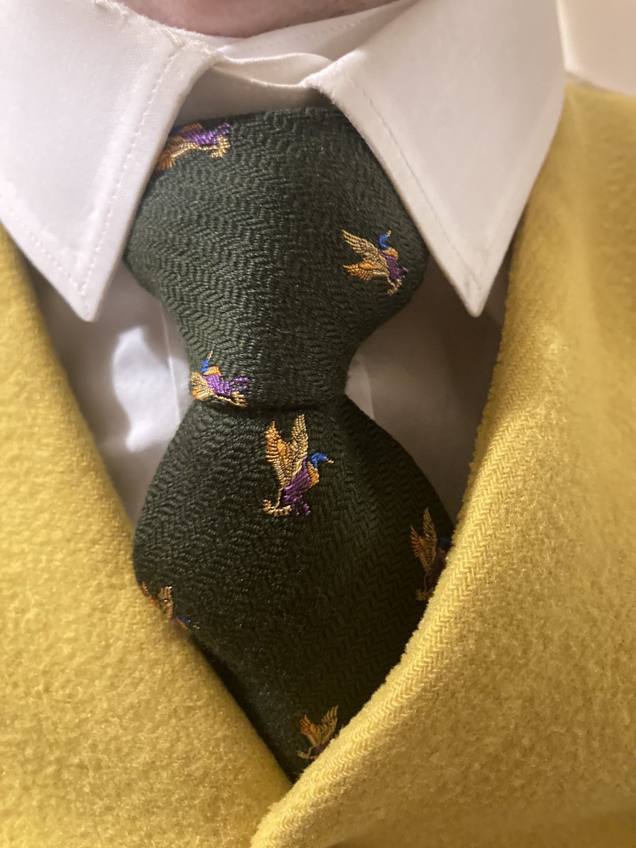 estherdaponte's tweet photo. Mr Blumenthal, his #dabbit, from @waitrose, with a re-enactment of the cover illustration โ and even a duck tie as a bonus. Very tasty it was, too. https://t.co/eNKAtEFRtK