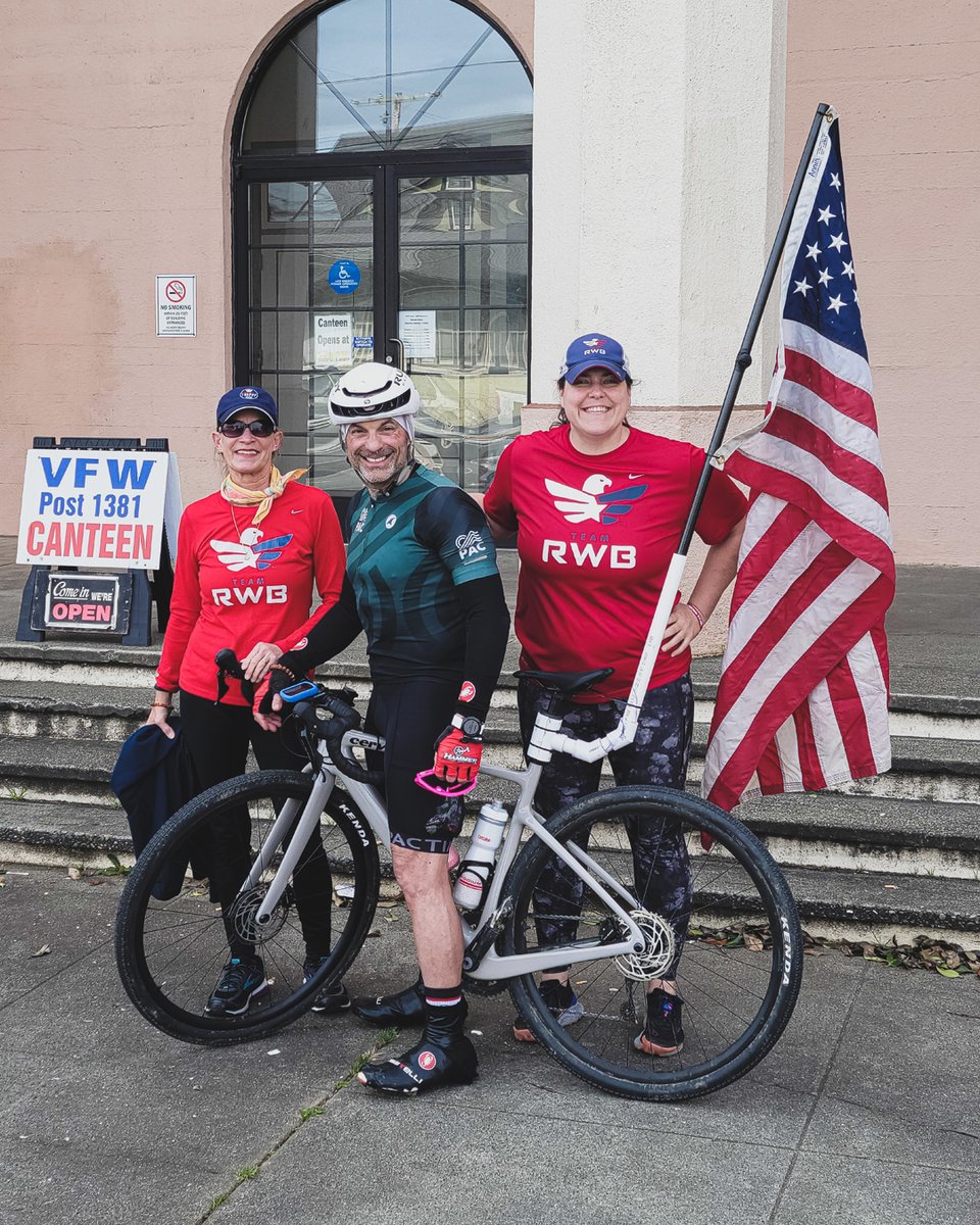 TeamRWB's tweet image. Day 12/50 of the #OldGloryRelay and we’re on our way to San Francisco, CA. By the end of the day we’ll have carried 1 flag 1,000 miles! Now that is pretty bada**!

Click the link to help us make an impact: about.teamrwb.org/old-glory-rela… Your support will go a long way!
