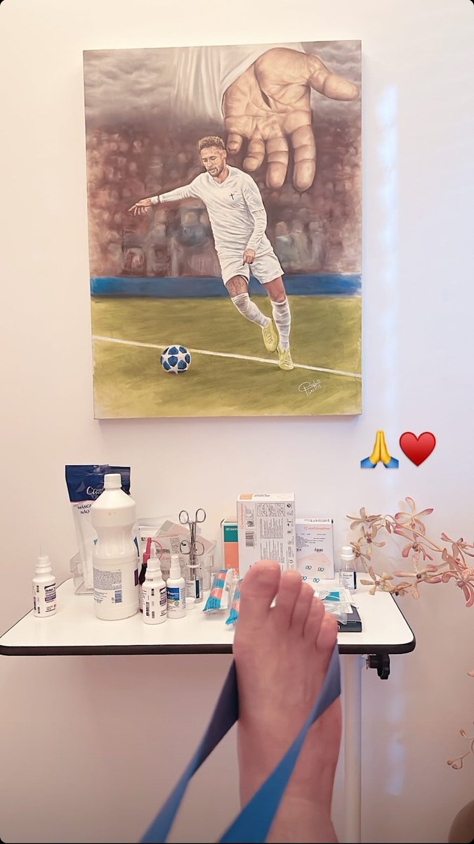 neymarjrafera__'s tweet photo. Vamo ídolo, falta pouco! 

vai voltar mais ainda 🙏🏼 https://t.co/qT4JB8rkjL