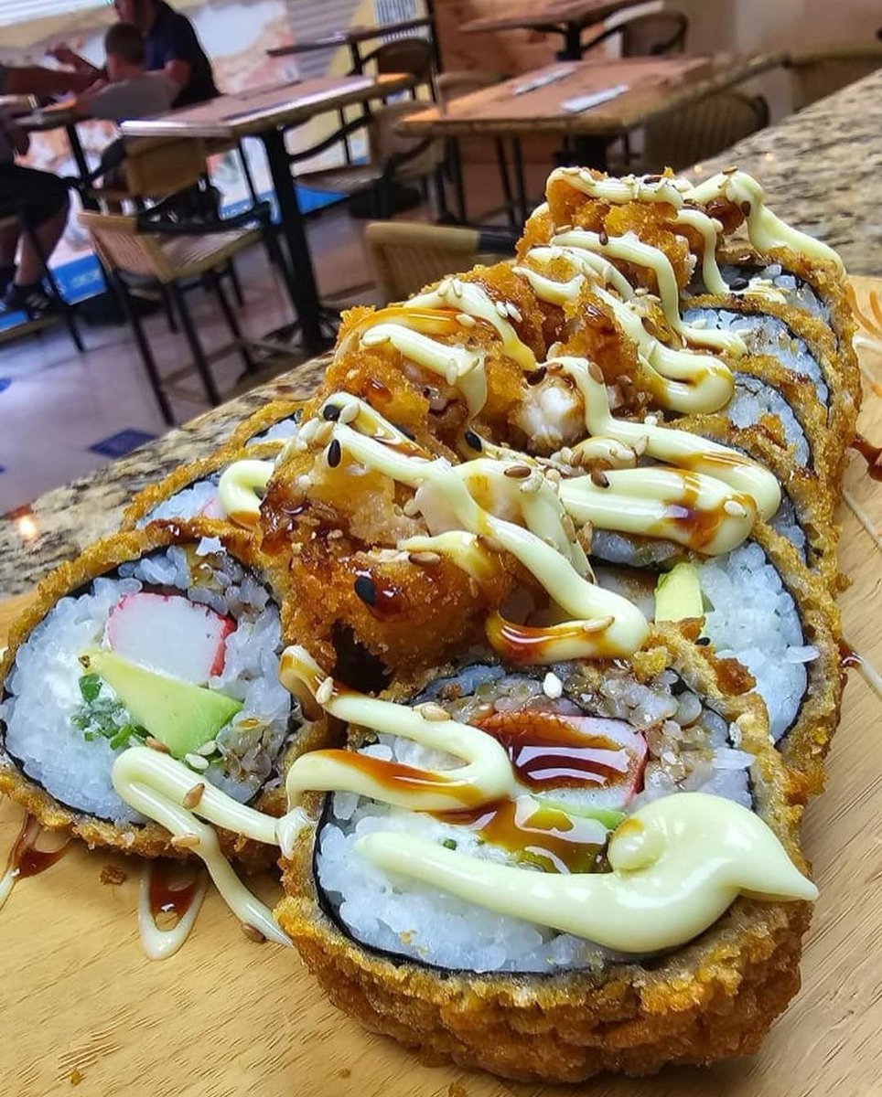 ¡Come divino y crocante en #SushideliveryVe! 
En nuestro menú vas a encontrar opciones increíbles preparadas con ingredientes de excelente calidad y como te gustan, súper crujientes. 
 #Grado33Especial 

📲 0412.334.29.83
💻 sushidelivery.com.ve
📍 Chacao Calle Paez