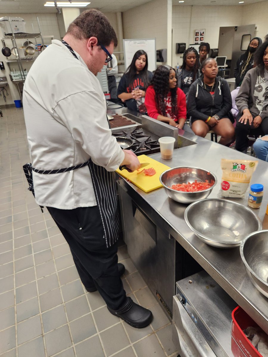 CHHS Culinary Arts tweet media