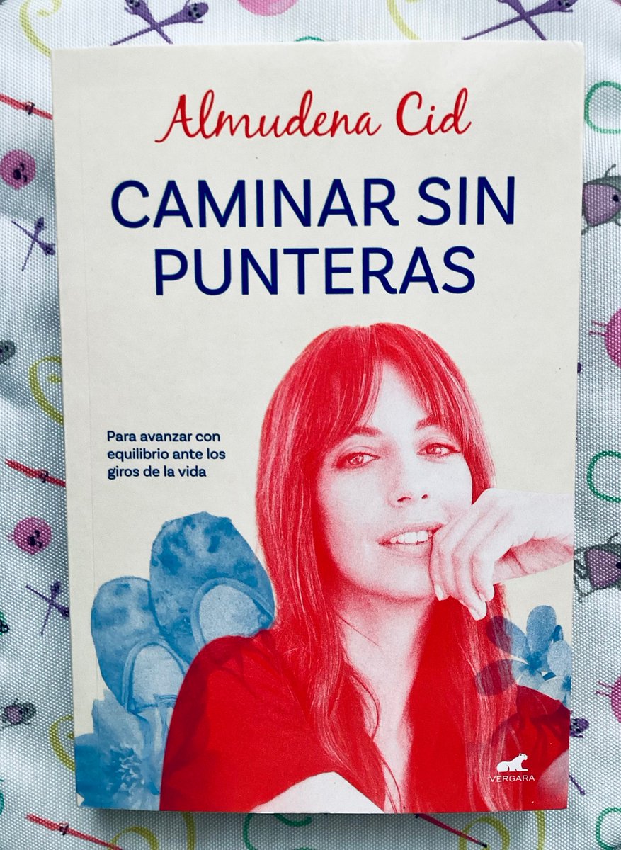 icorvilud's tweet image. Qué generosidad y elegancia.
Después de leerte,
me siento en deuda. 

Te debo un baile,
sin punteras,
descalza,
en silencio, 
girando, 
al ritmo, 
del silencio.

Bonito camino. 
De aquí
a aquí.

En tí.

#caminarsinpunteras #librosconalma #LibrosRecomendados #almudenacid #GRACIAS