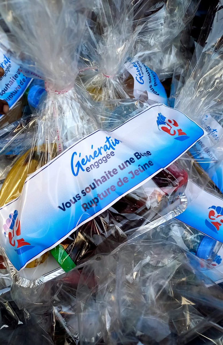 MouvementGE's tweet photo. OPERATION RAMADAN POUR INSCRIRE UN SOURIRE SUR CHAQUE VISAGE ! 
Ce jour mercredi 12 Avril 2023, les membres et sympathisants du Mouvement Génération Engagée ont arboré les locaux de l'hôpital Gabriel Touré dans l'optique d'offrir des kits alimentaires aux patients et personnel https://t.co/Lf71rWYTzR