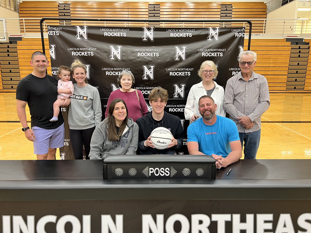 Austin Bazil (@bazil_austin) on Twitter photo <a href="/PorterBazil/">Porter Bazil</a> sign to play D1 for @HCU with his brother <a href="/piercebazil/">Pierce Bazil</a> ! We want to thank <a href="/LNEbbasketball/">Northeast Basketball</a> coach Richie and the whole staff. We want to thank <a href="/Supreme_Bball/">Supreme Basketball</a> and <a href="/AZSelectBoysBB/">AZ Select UAA</a> and his youth coach Dana! Thanks so much!! <a href="/PorterBazil/">Porter Bazil</a> sign to play D1 for @HCU with his brother <a href="/piercebazil/">Pierce Bazil</a> ! We want to thank <a href="/LNEbbasketball/">Northeast Basketball</a> coach Richie and the whole staff. We want to thank <a href="/Supreme_Bball/">Supreme Basketball</a> and <a href="/AZSelectBoysBB/">AZ Select UAA</a> and his youth coach Dana! Thanks so much!!
