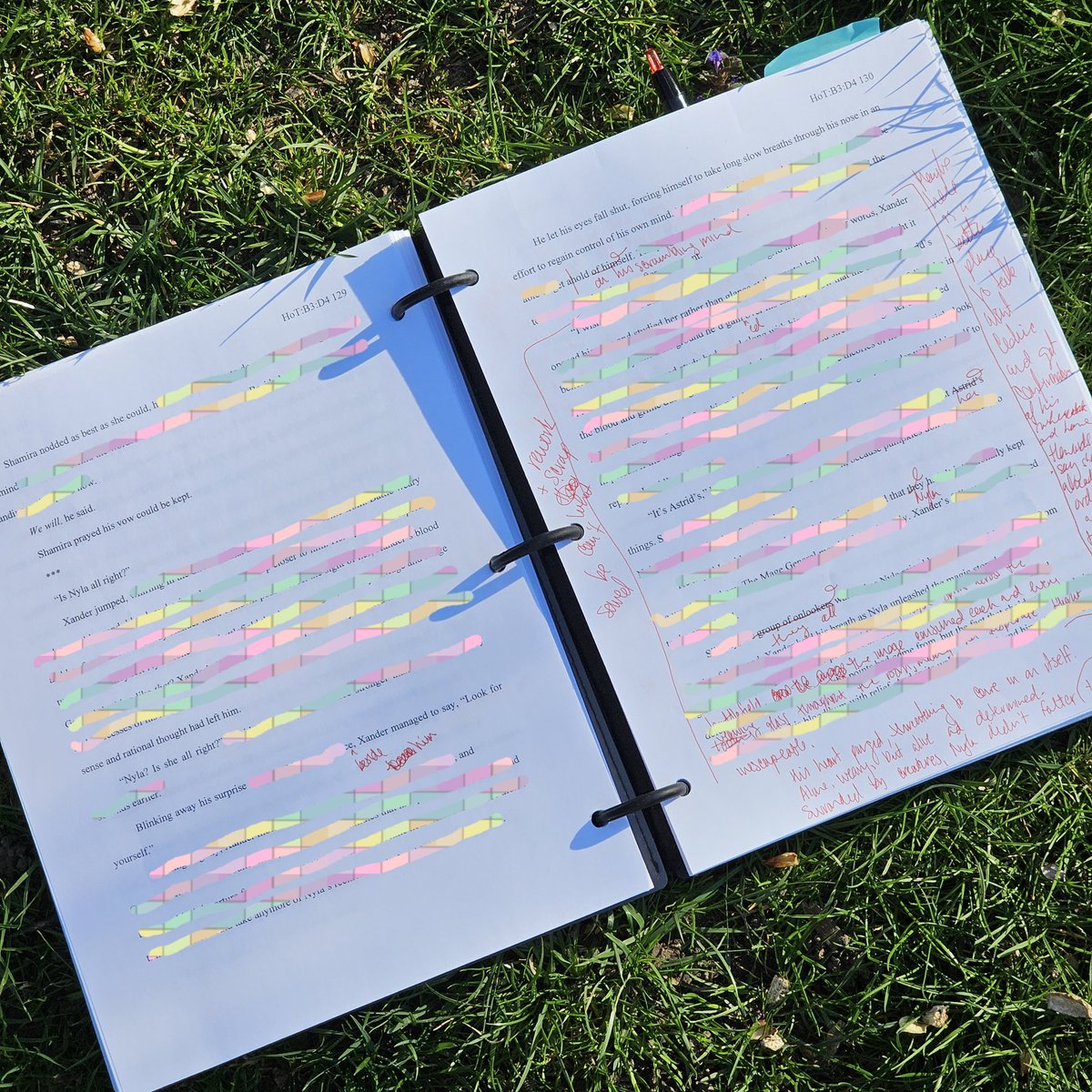 brswrites's tweet photo. This might be more of an #amediting problem than a writing challenge, but when your pages look like this🫣🫠😬 #FantasyIndiesApril #WritingCommunity #ameditingfantasy #ReadingCommunity #indieauthor #writerlife #YA #fantasy #yafantasy #fantasybooks https://t.co/G0xI5NX77y