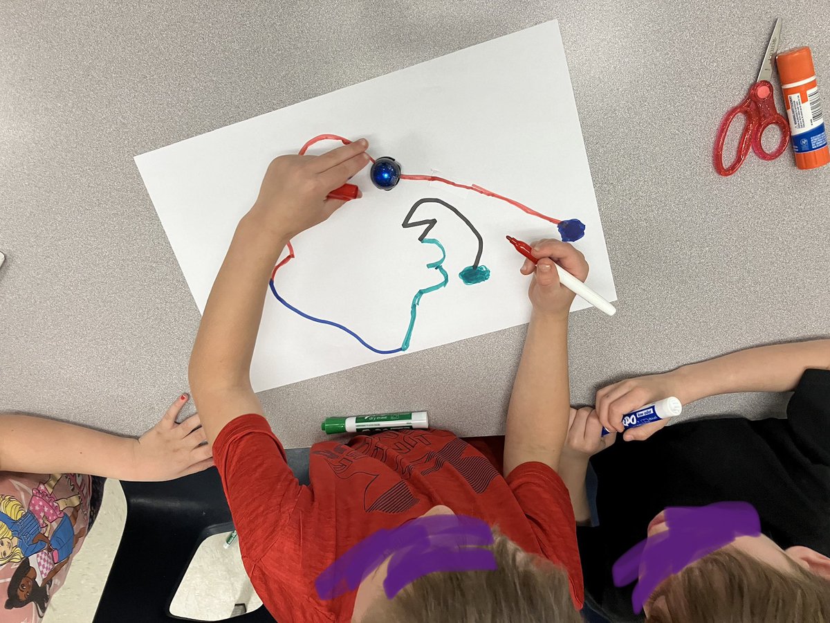 tchrdonna's tweet photo. KG coding today @RoyalRoadsPS with Miss MacTavish @tchrdonna and Mrs Captein - they did so well! #teacher #code #learn #TVDSB @JeffBruce11 https://t.co/XtORRK7tfa