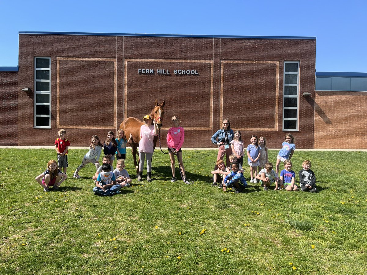 Today this special #fhebobcat from <a href="/MrsLetrinko/">Christina Letrinko</a>’s class received her special raffle prize! She and her WHOLE class won a visit with Aggie, the amazing <a href="/furvivors/">Furvivors</a> ambassador! So fun to share Aggie’s story and teach the students more about horses and horse rescue!❤️🐴<a href="/FernHillES/">Jenni Southmayd</a>