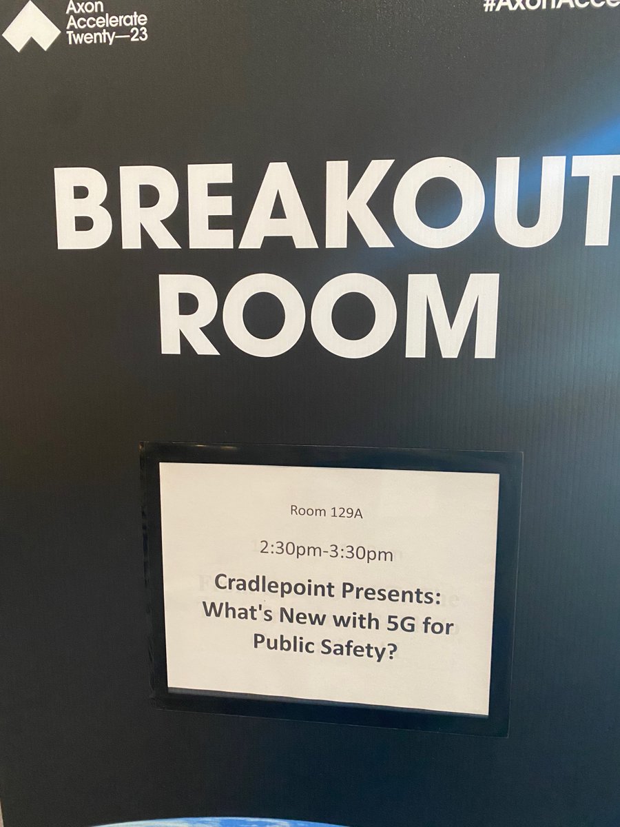 EricssonEnt's tweet photo. What's new with 5G for public safety? 

A lot. 

#AxonAccelerate attendees learned about 5G routers that reduce space *and* improve performance, the need for an expanded security strategy, and how Private Networks are enabling access to more data faster. 💥 https://t.co/0McsCvsFF9