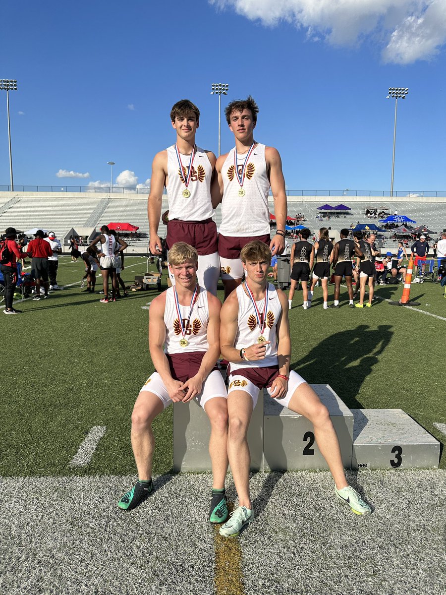 dshs_xc's tweet photo. 4x200 Varsity DISTRICT CHAMPS and area qualifiers! https://t.co/WOU1c6yY56