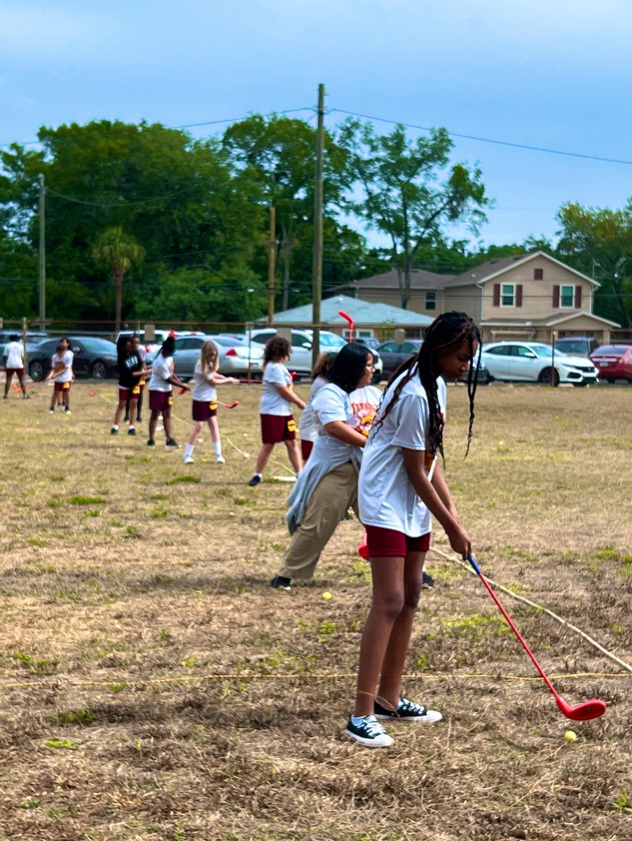 HCPS Girls Prep tweet media