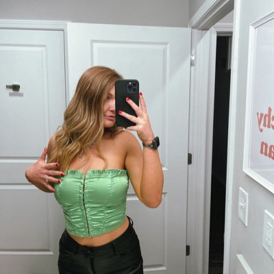 aubs1198's tweet photo. #NewProfilePic https://t.co/XHyLcFREVe