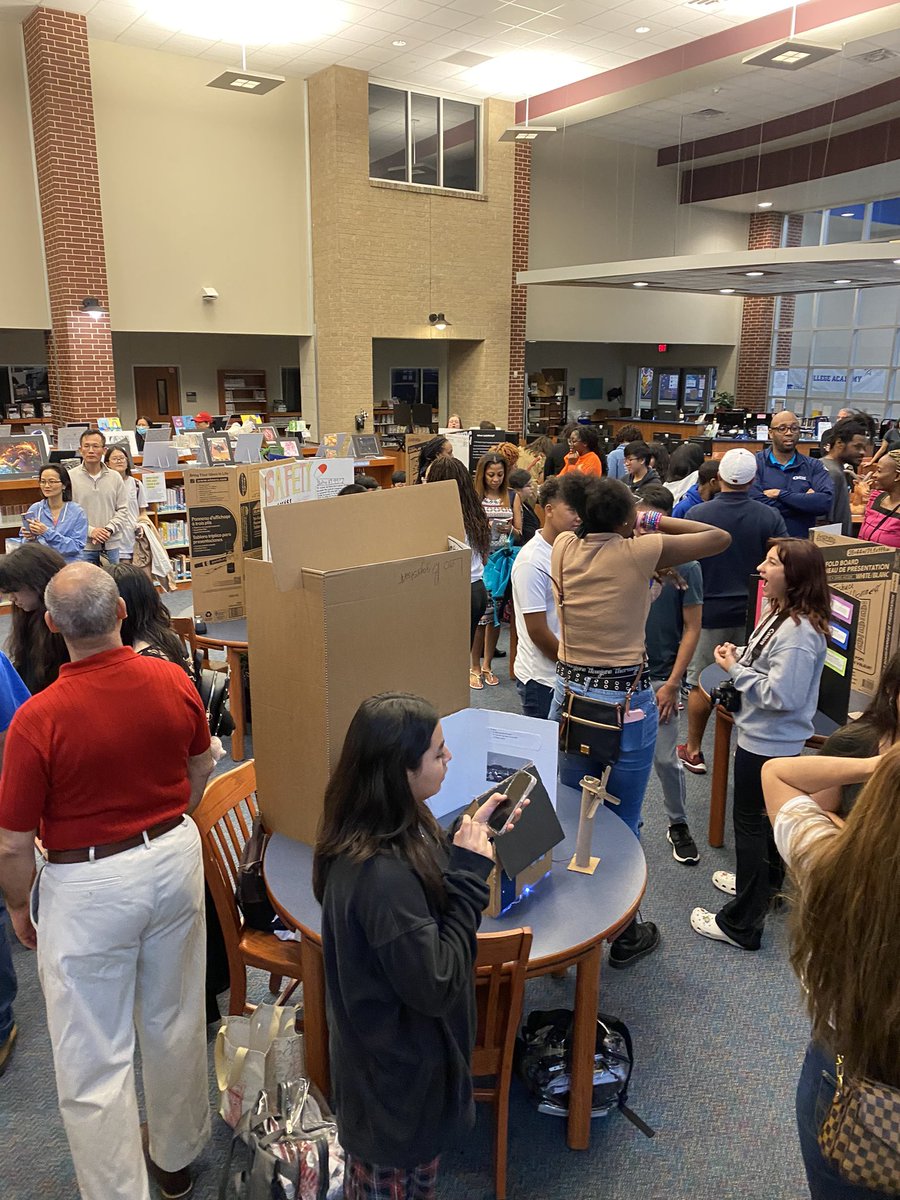 Cy Creek Horizon/Visual Arts Showcase was a success!  #AHHCC!!