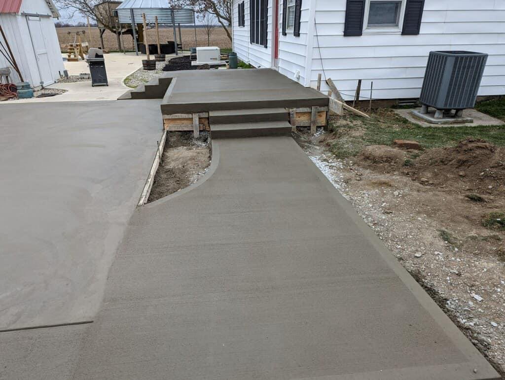 'Crafting beautiful and durable concrete steps for your home or business.”

 #ConcreteSteps #ExpertBuilders #ProfessionalContractors #HighQualityWork