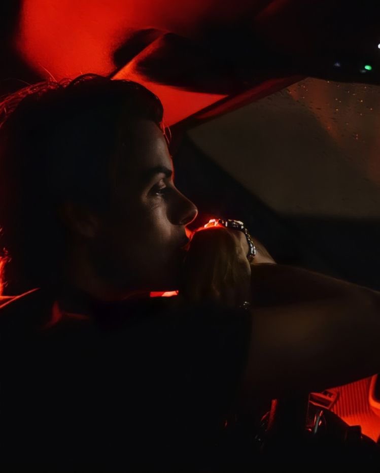 WithoutCynicism's tweet image. ⠀⠀            

⠀⠀⠀⠀⠀            𝐄𝐕𝐀𝐍 𝐑𝐎𝐒𝐈𝐄𝐑

                      [ᴹᵒᵈᵉʳⁿ-ᴹᵘᵍᵍˡᵉ ᴬᵁ]

                    Written By: nymeria.⠀