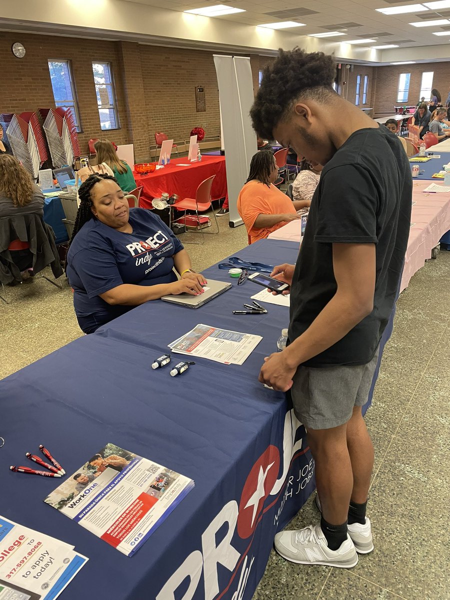 AleesiaLJohnson's tweet photo. A HUGE thank you to all of the organizations who joined us at the @IPSSchools Summer Resource Fair! So many great opportunities for our students to take advantage of! (My son definitely signed up for summer work through @EmployIndy #ProjectIndy!) #StrongerTogetherIPS #IPSProud https://t.co/0Gev9EPbHR