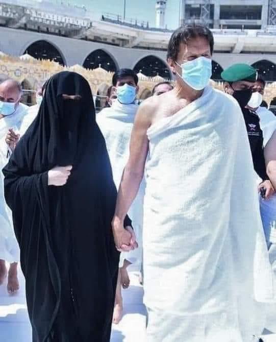 AnKayaniISF's tweet photo. جو تیرے معیار تک نہ پہنچ سکے 
وہ تیرے کردار پر بھونکتے ہیں
#Marriage 
#ارٹیکل6_لگاو_ملک_بچاو #MuradSaeed https://t.co/GmS7QrItKz