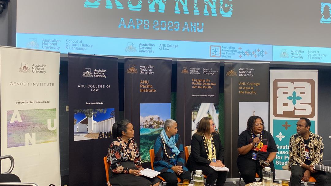 #AAPS2023 discussions on Trans-Indigenous Reflections on Sovereignty and Self-determination. On main plenary with Dr Melinda Mann, Joy Enomoto, Maureen Penjueli and Ronny Kareni.